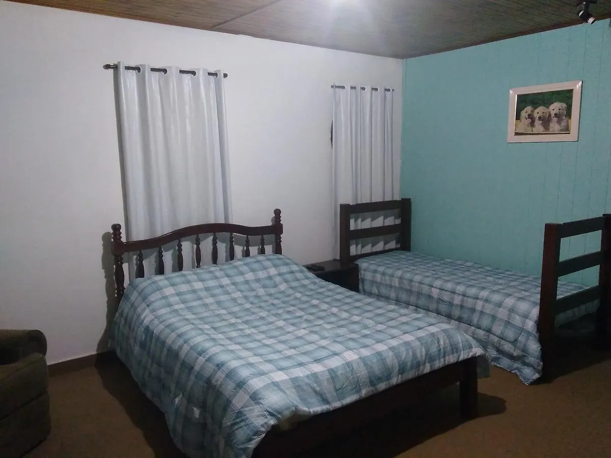 Guest house Suites Campos Do Jordao